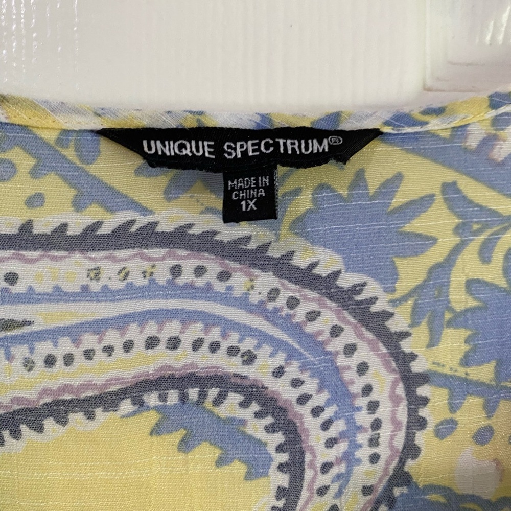 Unique Spectrum Blouse Women 1X Yellow Blue Paisley Button Front Babydoll Top - Picture 4 of 11